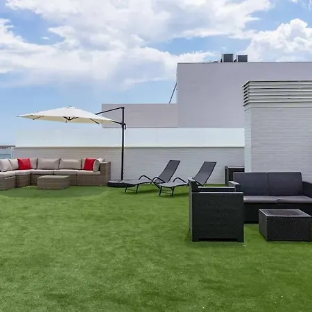 Modern 2-bed With Huge Terrace Marbella